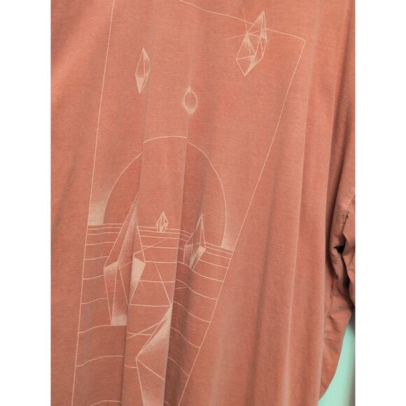 Beck Long Sleeve XL Concert T Shirt Front Back Sleeves Graphics 2019 tour faded - Picture 4 of 8